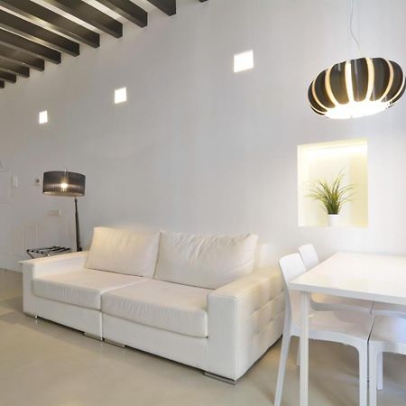 Lonja Suites Apartments ปัลมาเดมายอร์กา ภายนอก รูปภาพ